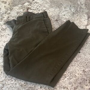 Uniqlo Men's Olive Green Casual Pants